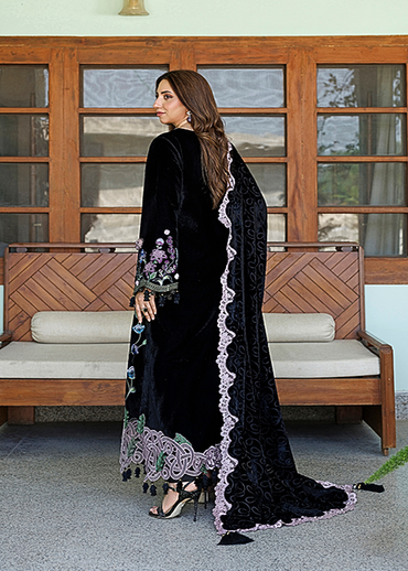 Asifaand Nabeel Plush Luxury Winter Collection 2026 - WLXU-09